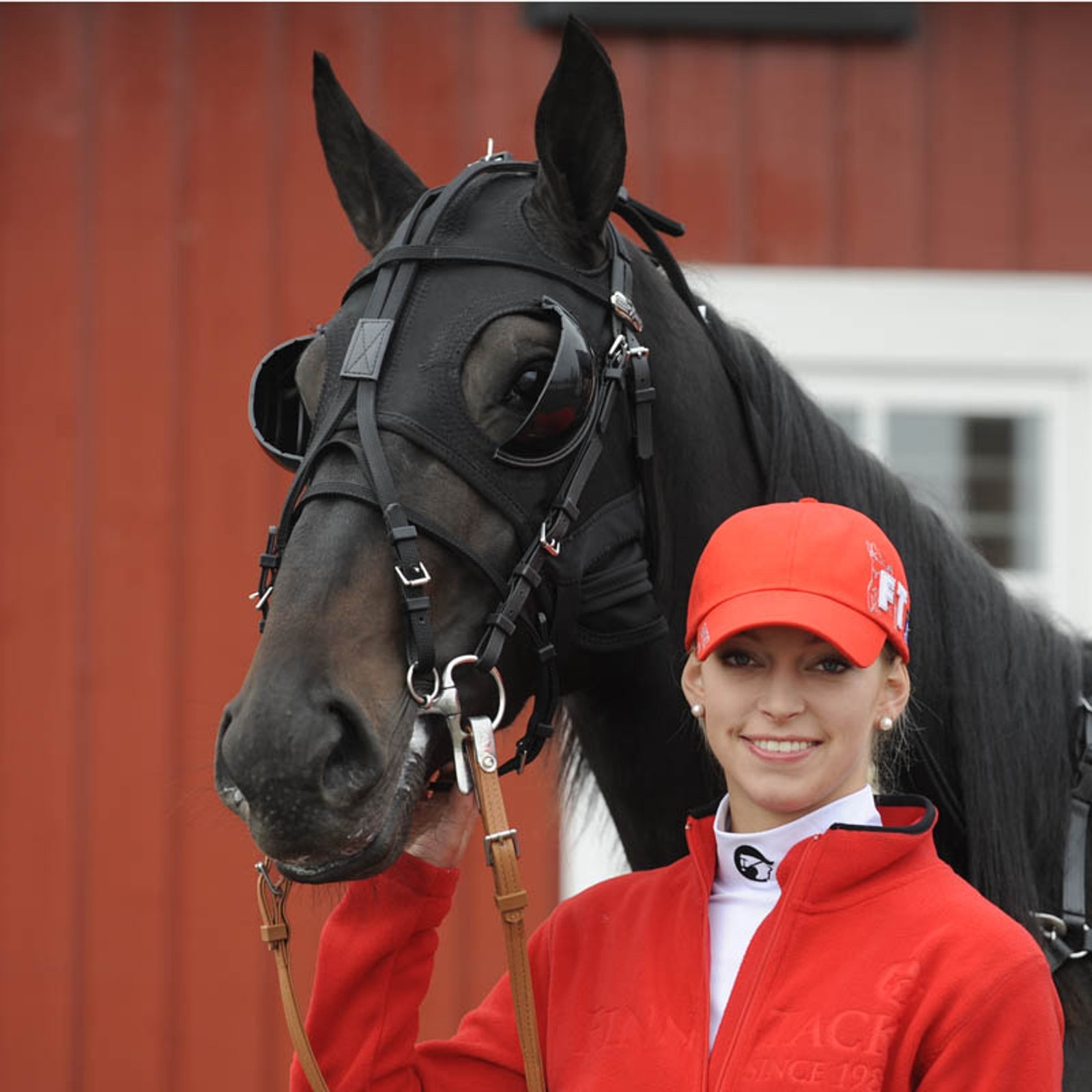 Finntack Pro Synthetic Racing Blinker Hood Racing Tack