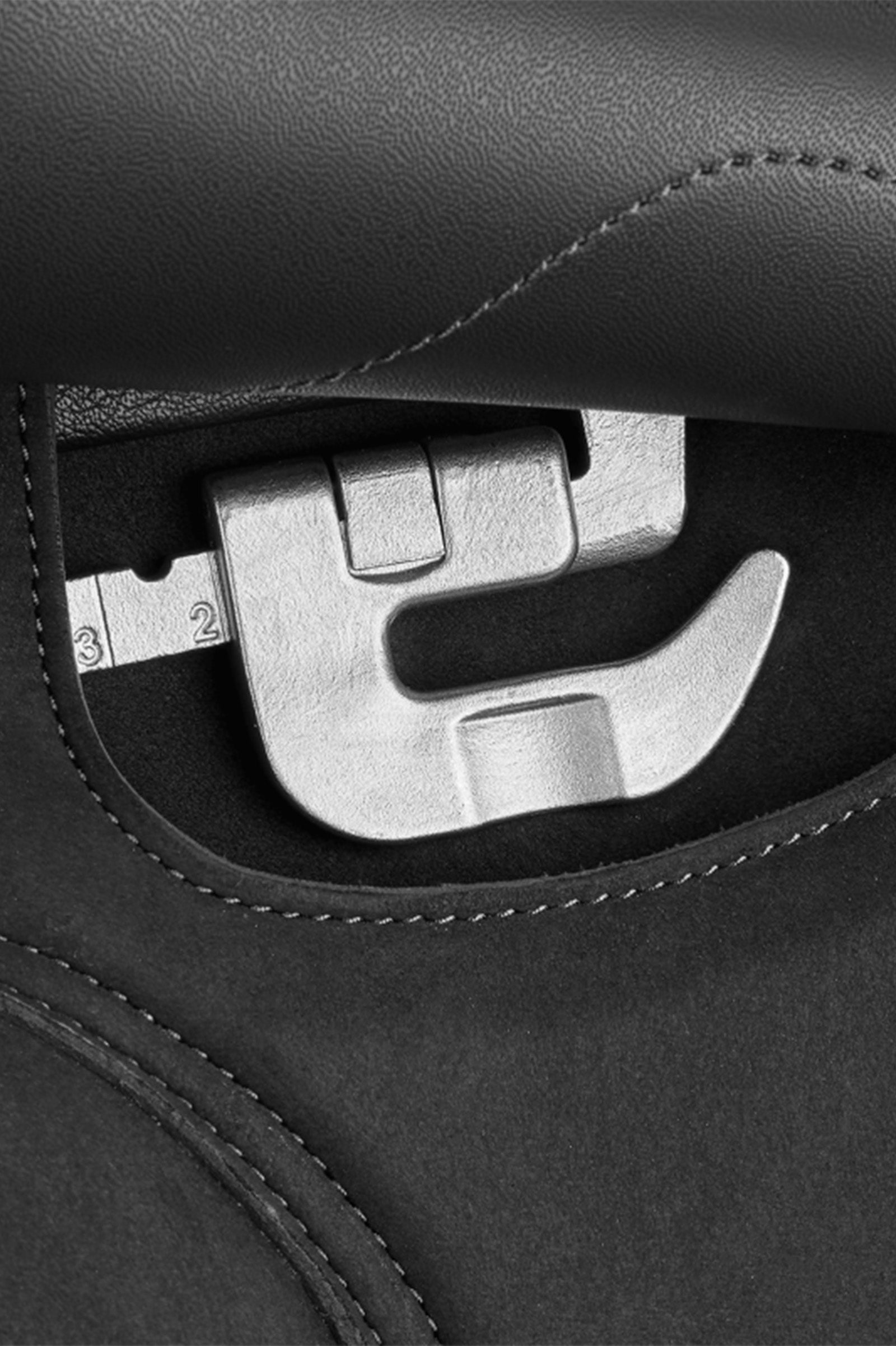 Wintec Isabell Icon Saddle Saddles, Girths & Stirrups