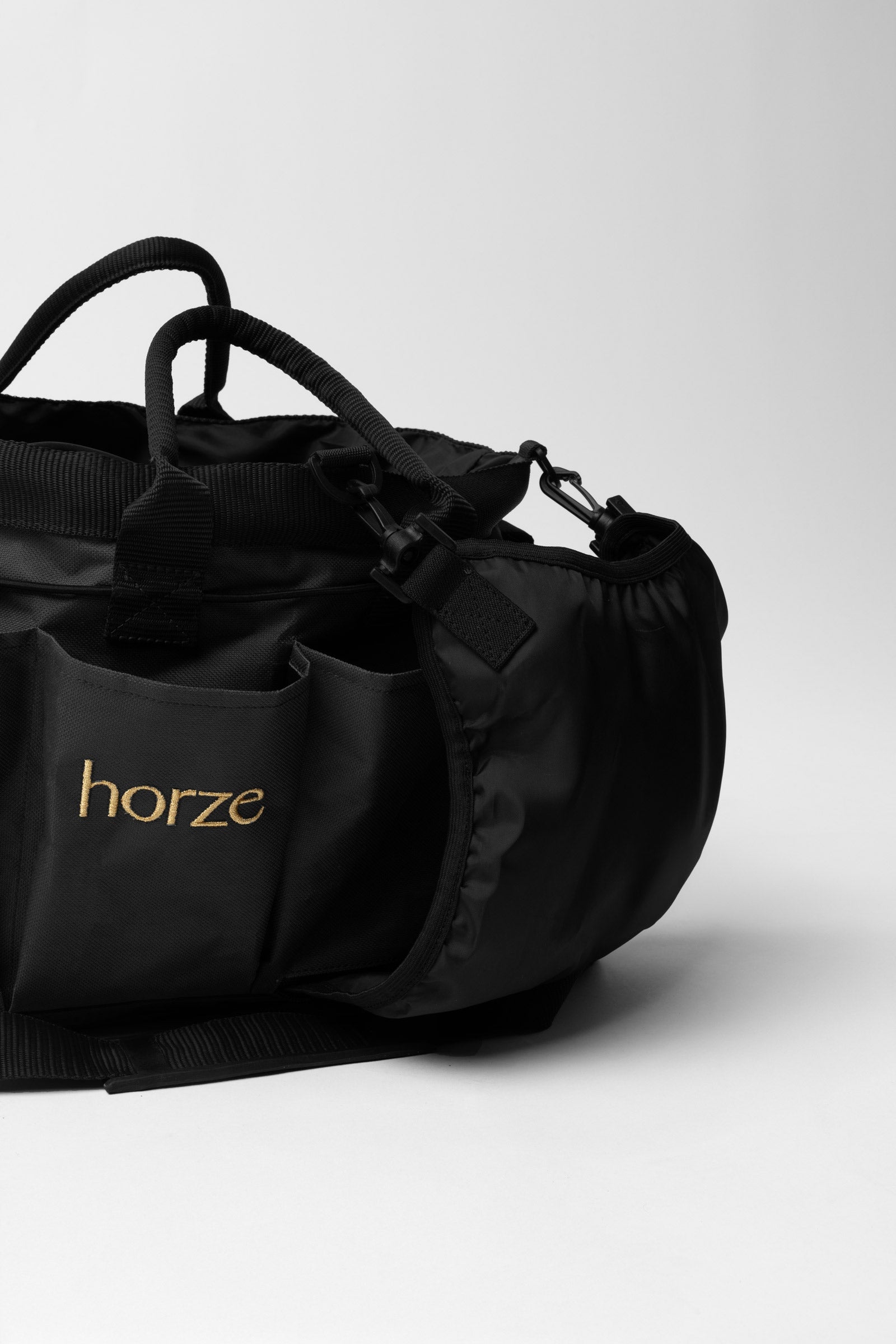 Horze Grooming Bag Horse Grooming Tools