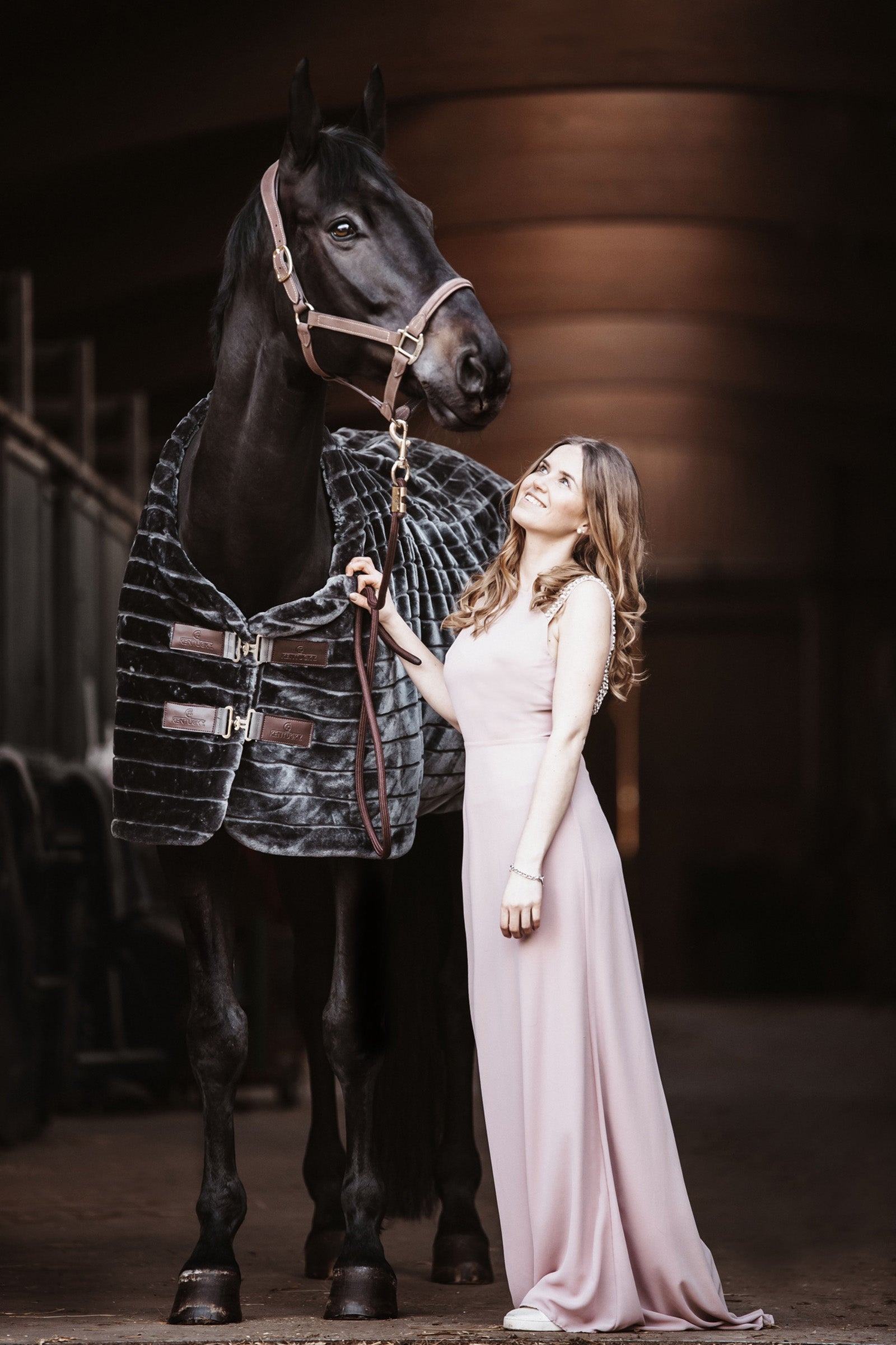 Kentucky Horsewear Fake Fur Stable Rug Horse Rugs