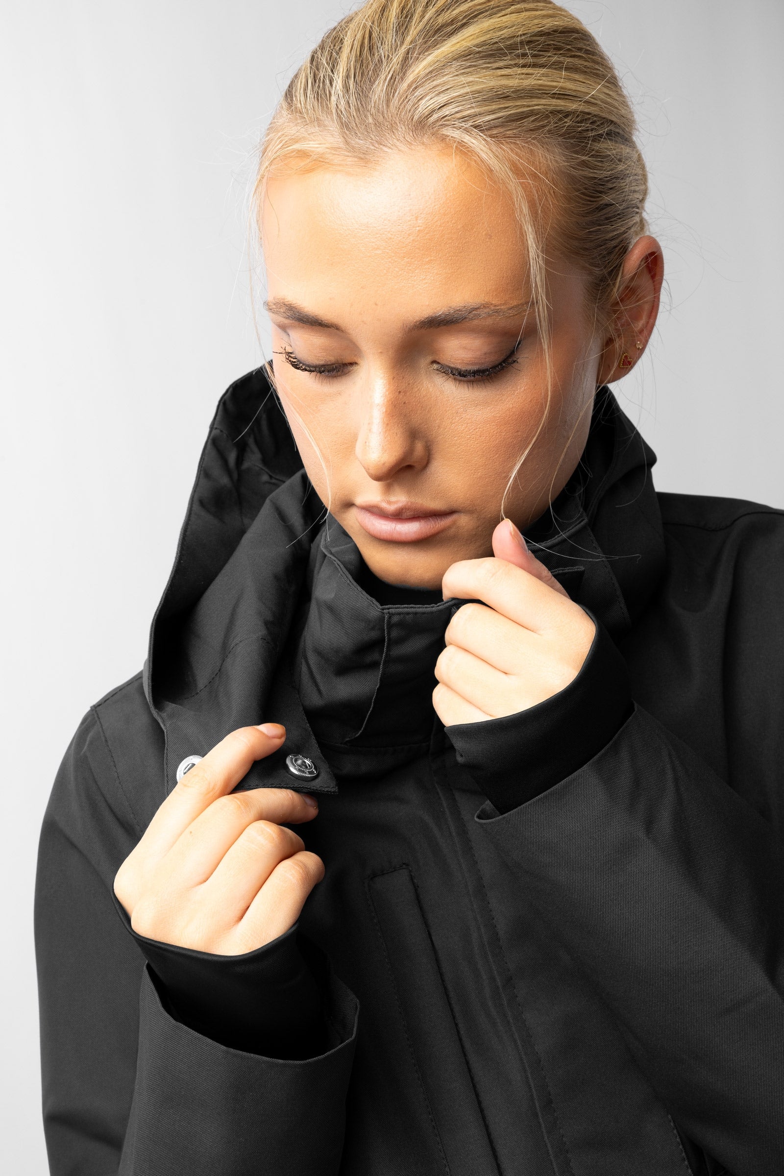 Horze Jadine Women's Technical Waterproof Summer Riding Jacket Women’s Riding Clothing