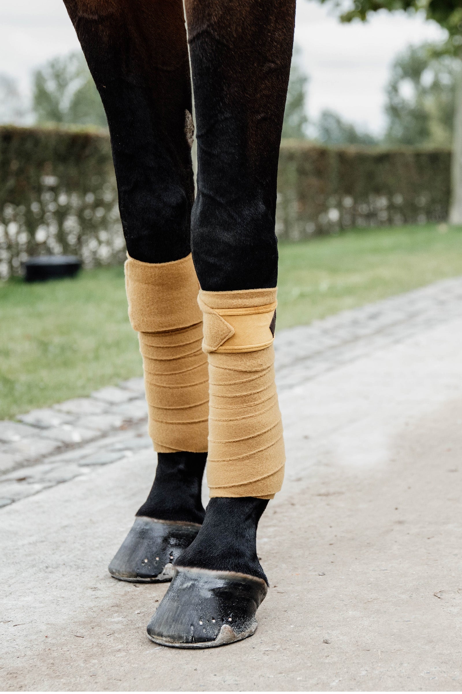 Kentucky Horsewear Velvet Polar Fleece Bandages Leg Protection & Hoof Protection for Horses