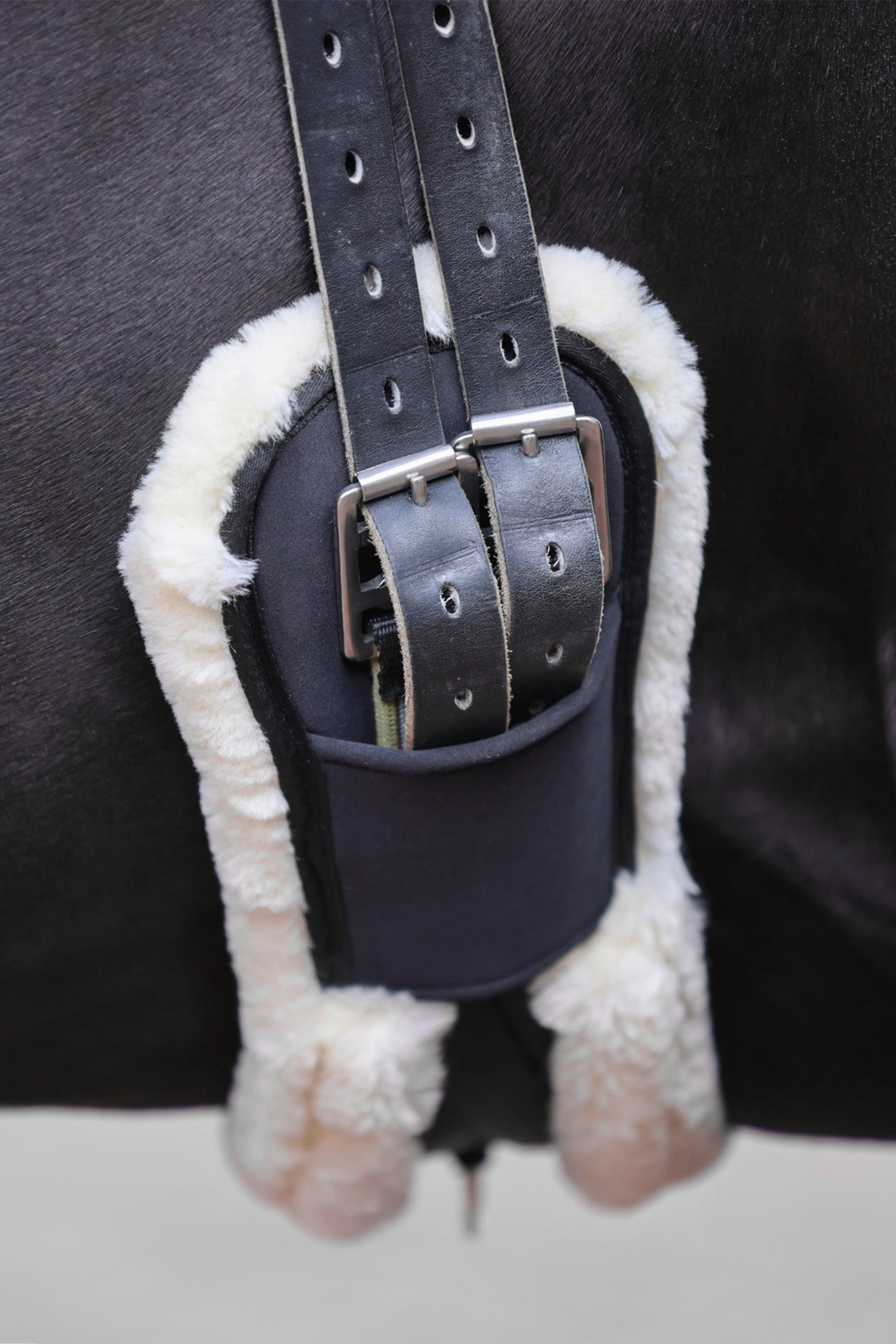 Covalliero Faux Fur Short Girth Saddles, Girths & Stirrups