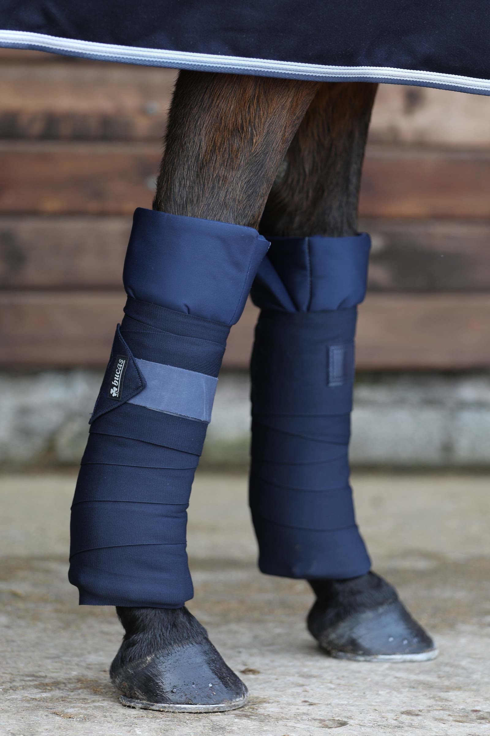 Bucas Stallbandagen (4-er Set) Leg Protection & Hoof Protection for Horses