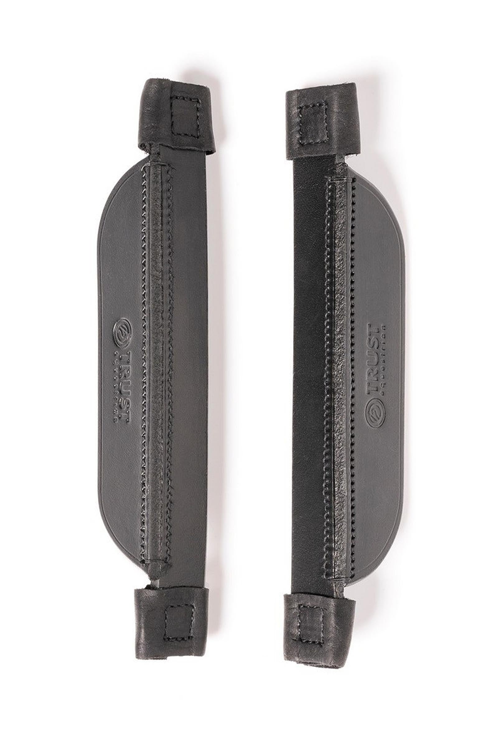 Trust Equestrian Blinkers Racing Tack