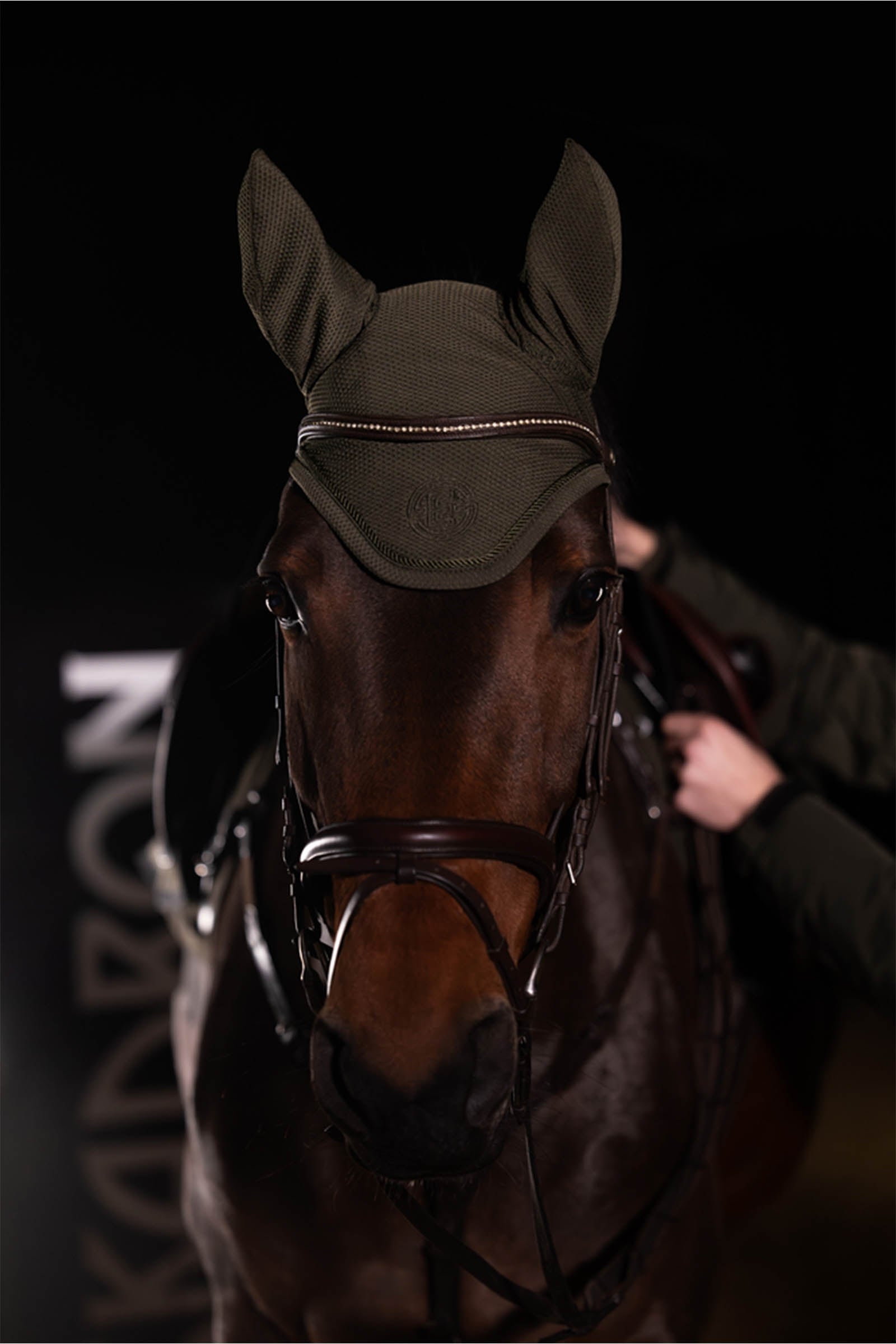 Eskadron Dynamics AW25 Dynair Mesh Sport Fly Hood Saddle Pads