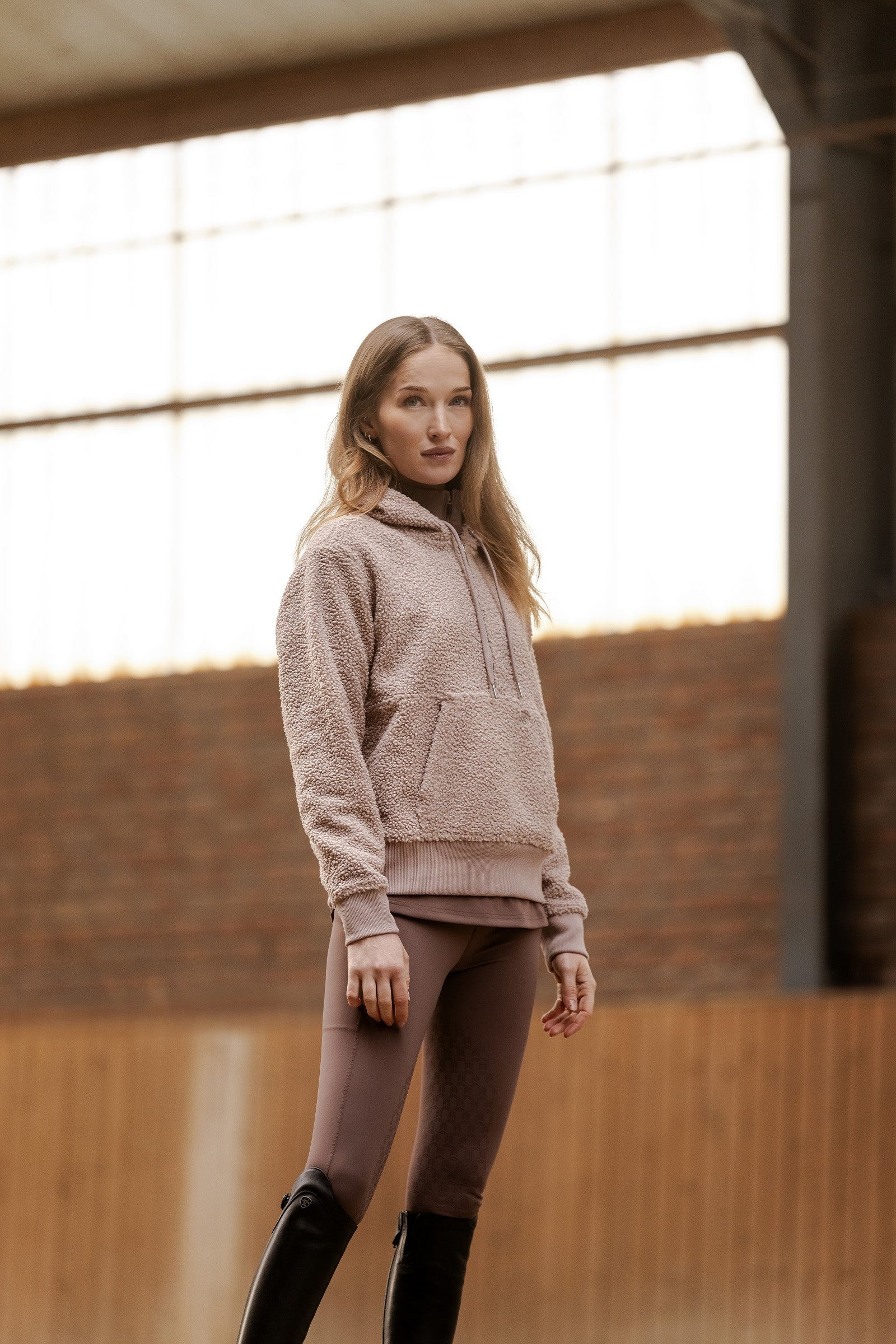 Lifestyle shot 5