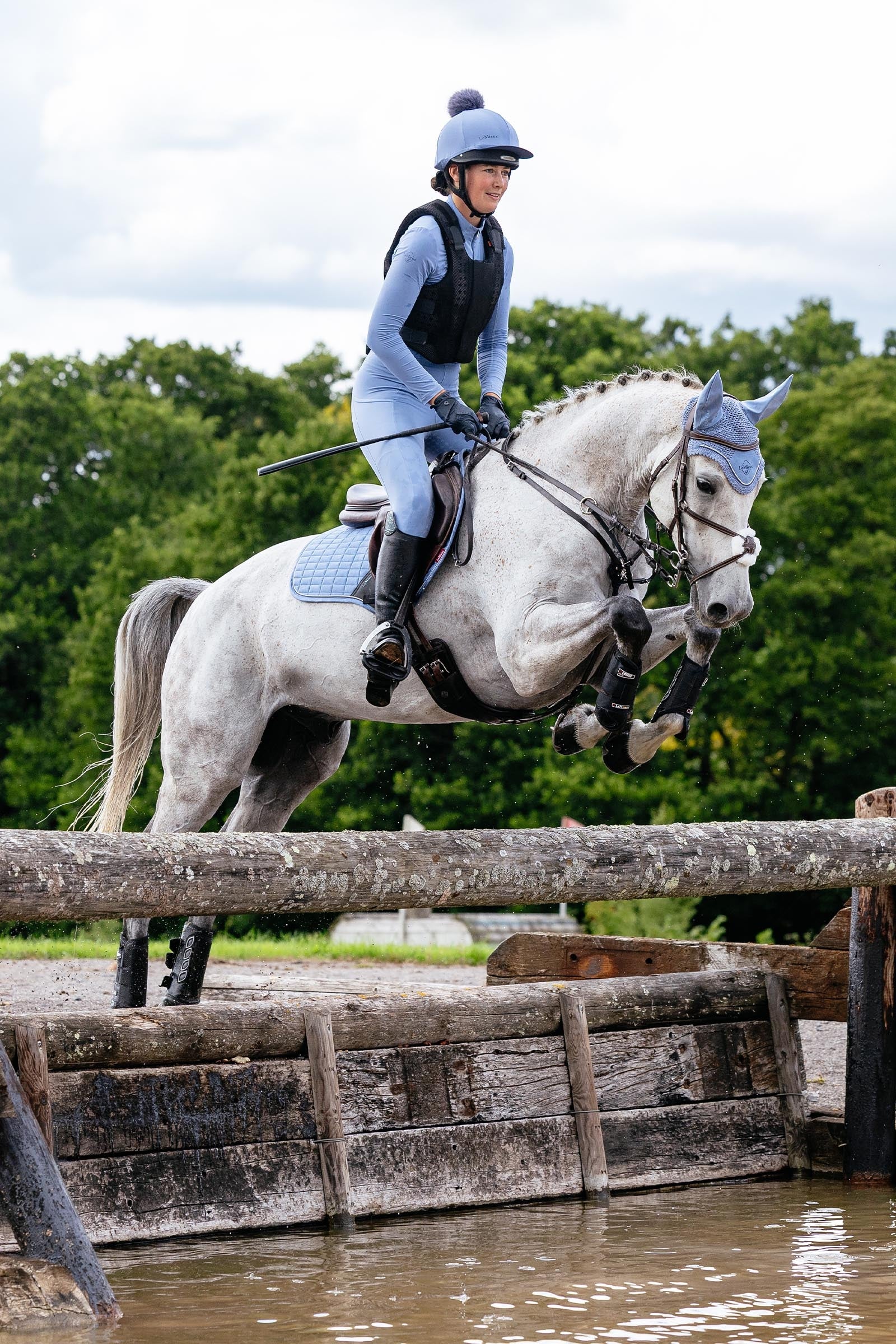 LeMieux Lemieux Suede Close Contact Square Saddle Pad Saddle Pads