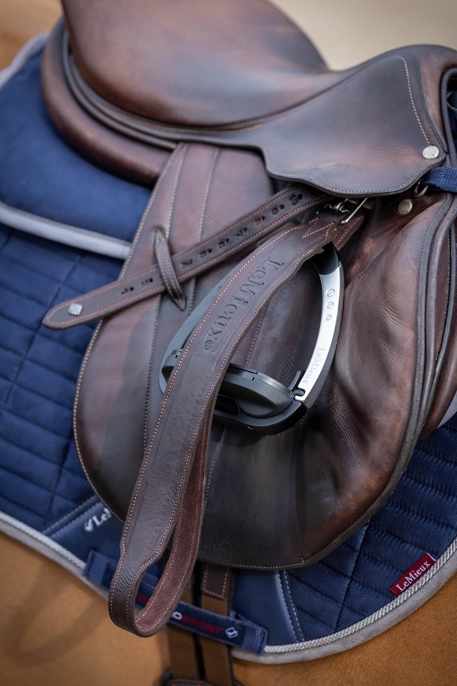 LeMieux Vector Pro Stirrup Leathers Saddles, Girths & Stirrups