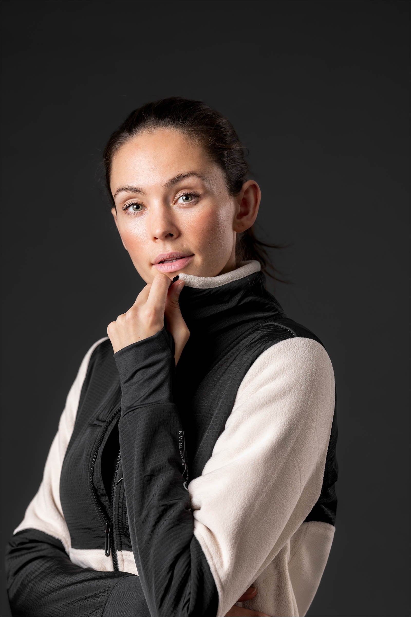Model shot 5