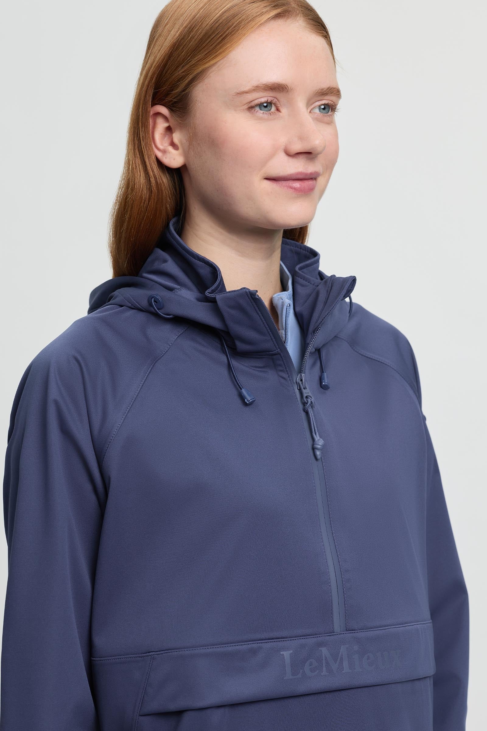 Model shot 4