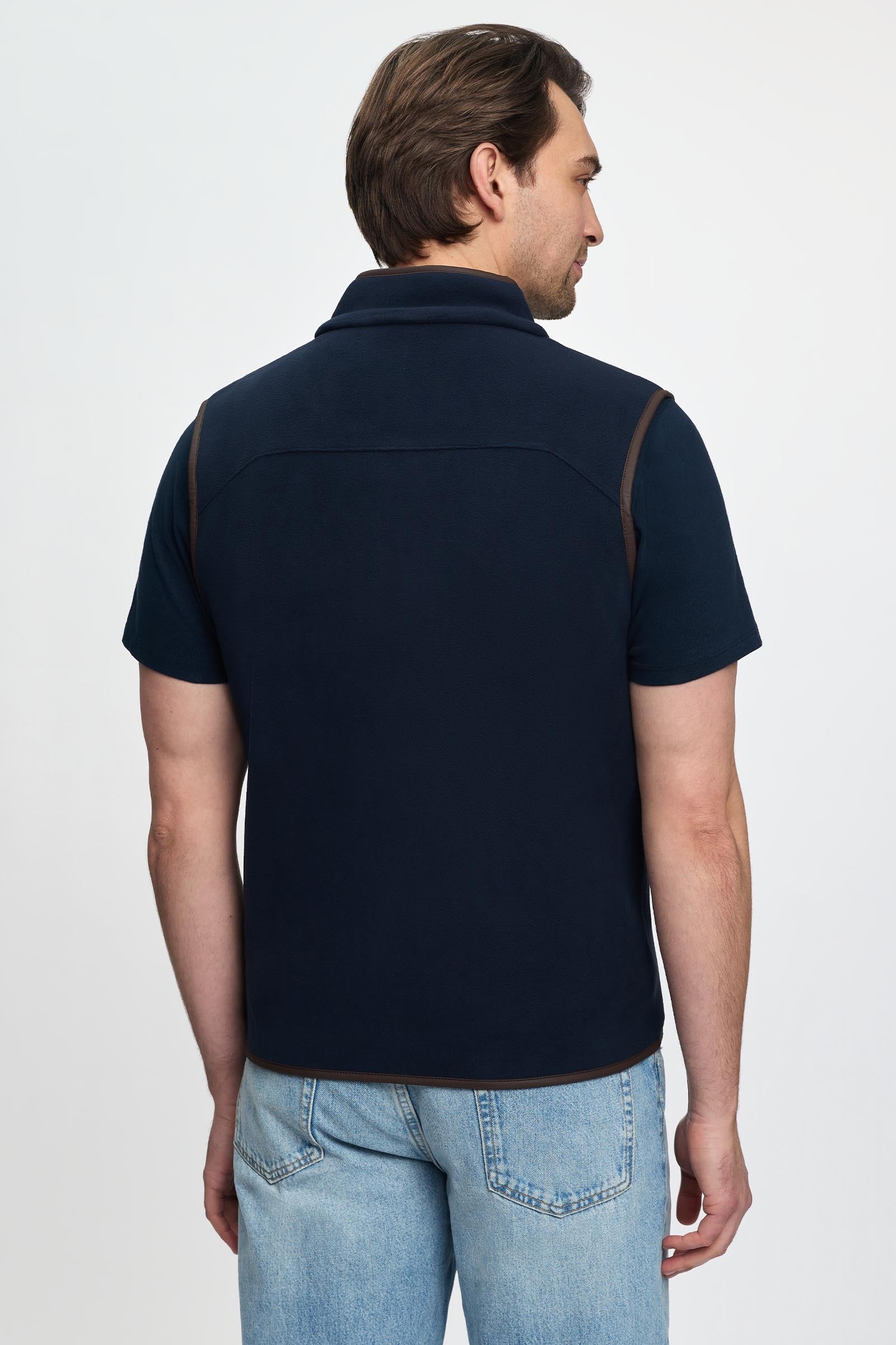 Model shot 2