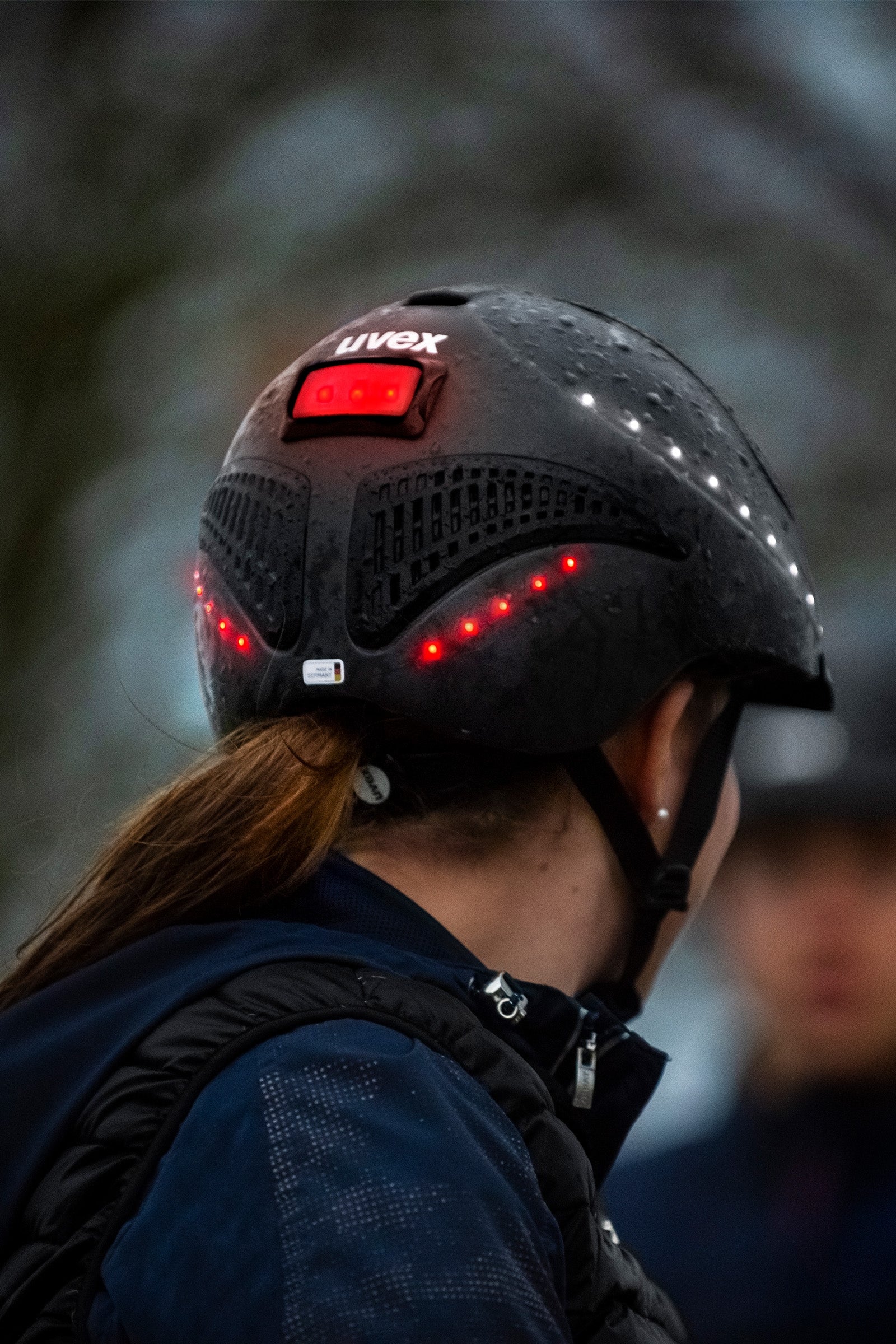 uvex fahrradhelm led exxential II LED Reithelm Anthracite L/XL – horze