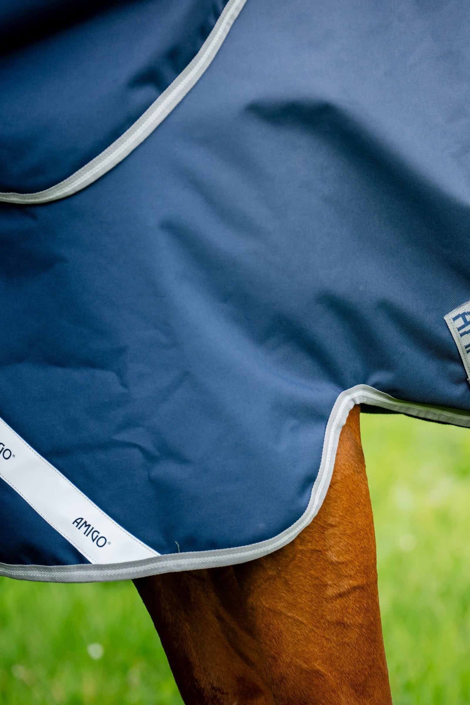 Horseware Amigo Bravo 12 Plus Turnout Rug With Detachable Neck, 400g Horse Rugs