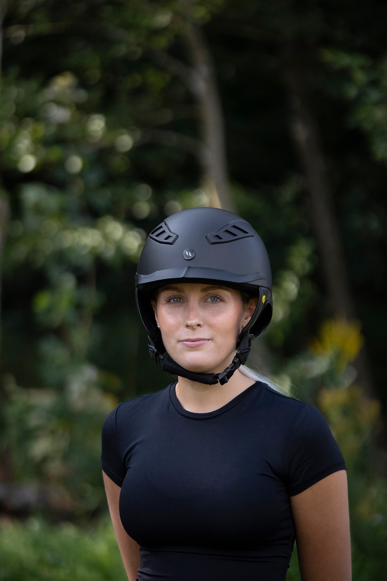 Back on Track Helmet Lynx II Safety Equipment