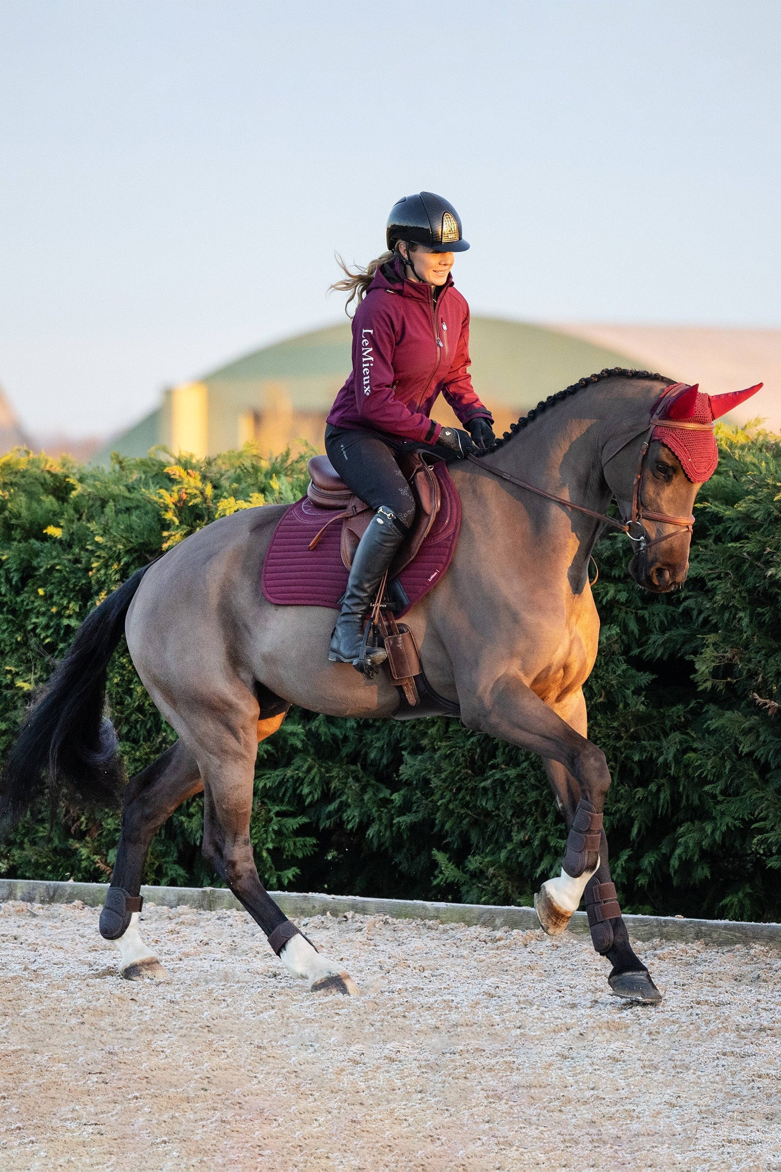 LeMieux Soft Shell Anti Slip Euro Jumping Saddle Pad Saddle Pads