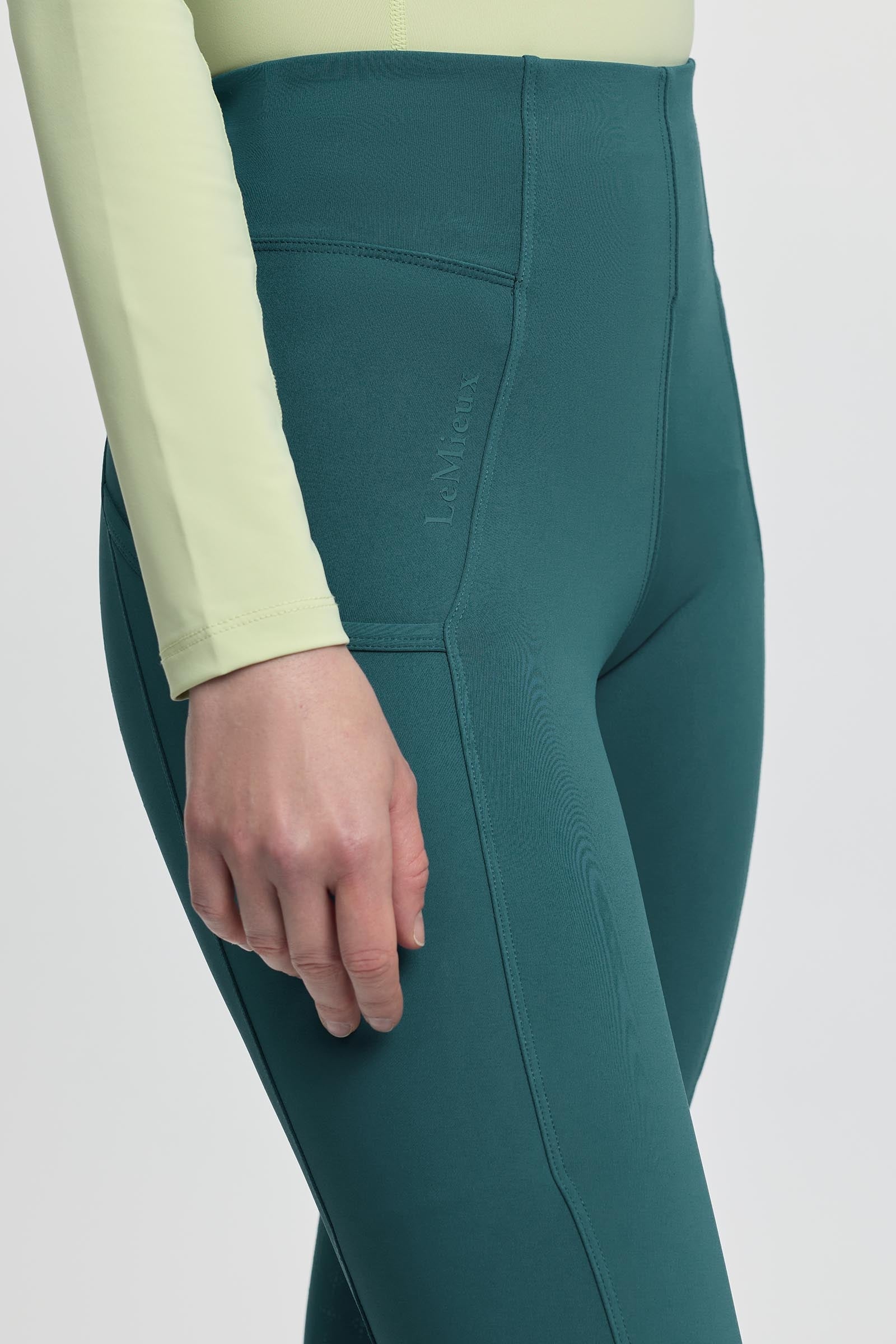 LeMieux Naomi Women´s Pull On Breeches Womens Breeches