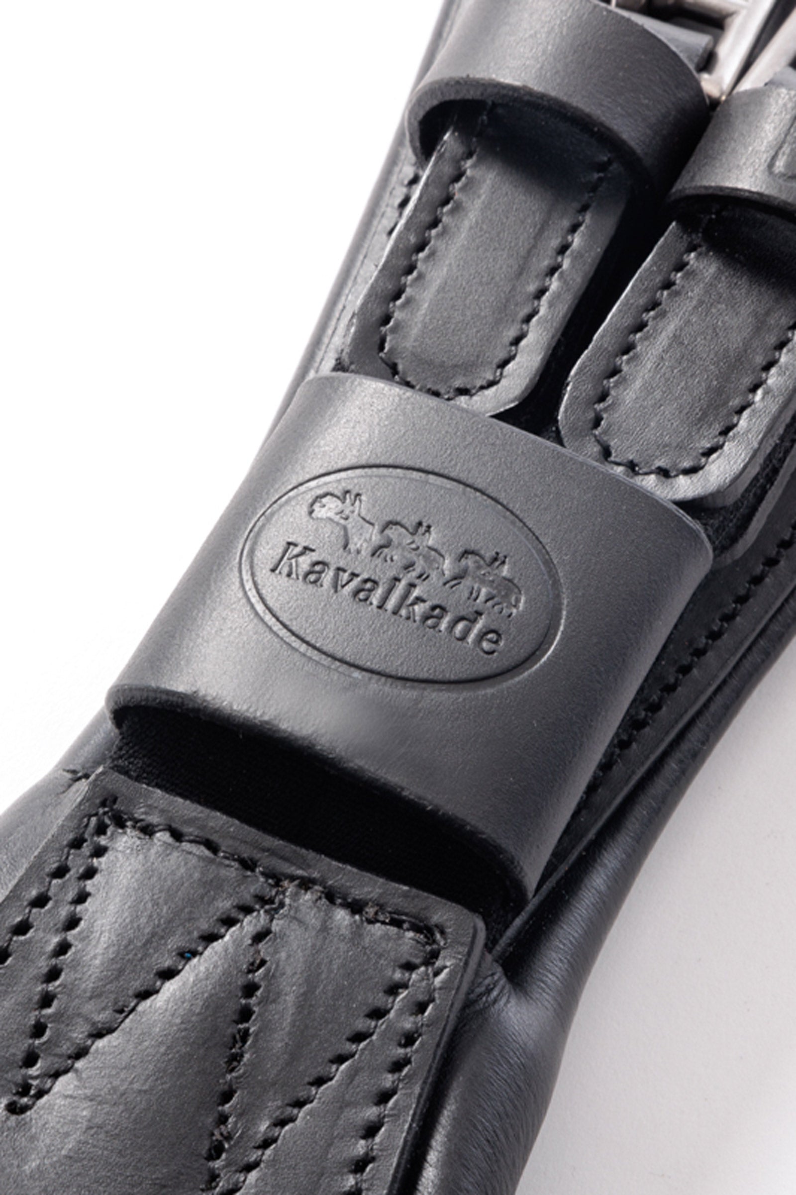 Kavalkade Julius Oiled Leather Short Girth With Elastic Saddles, Girths & Stirrups